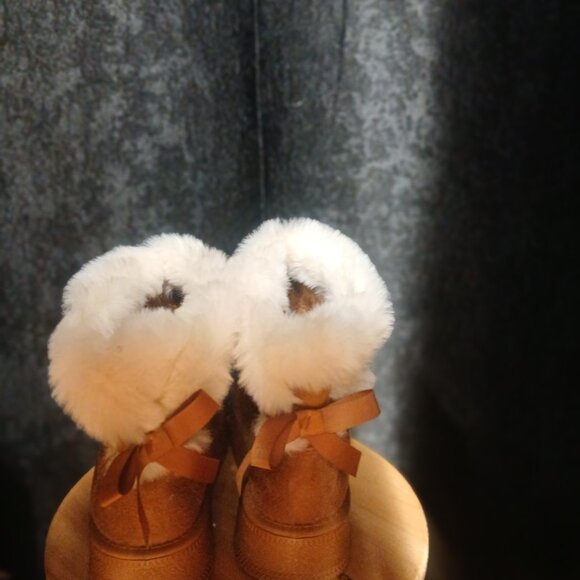 Boots - Picture 2 of 3